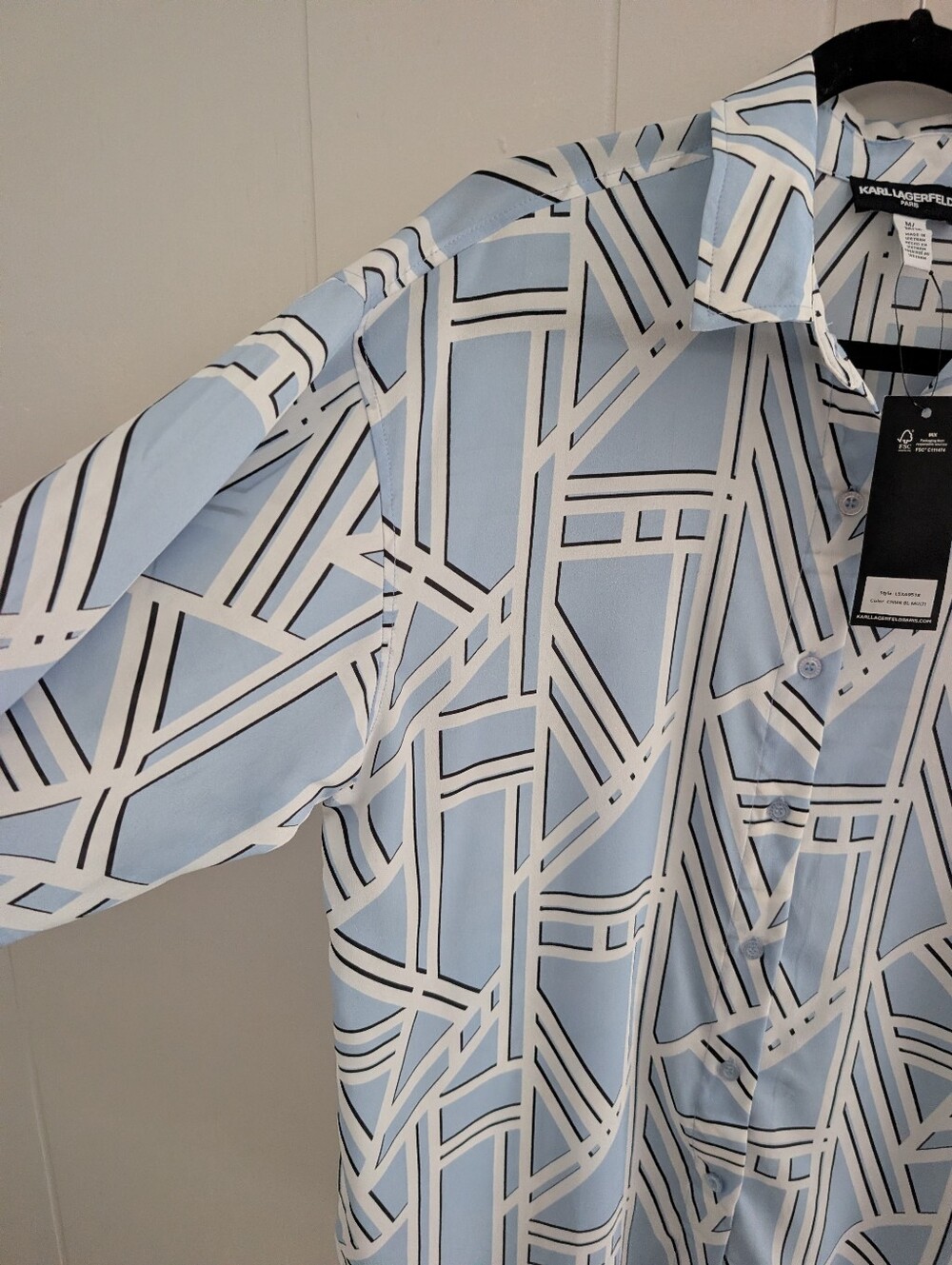 NWT Karl Lagerfeld Paris Light Blue and White Geometric Button-Down Shirt - Picture 5 of 10